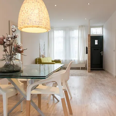 Trendy Canal Studio * Amsterdam